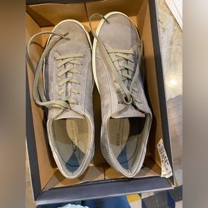 Ecco soft classic sneaker - gray suede